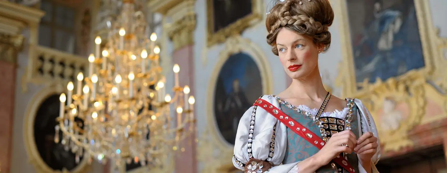 Photo: Staatliche Schlösser und Gärten Baden-Württemberg, Niels Schubert Rastatt Residential Palace, costumed guide in the palace